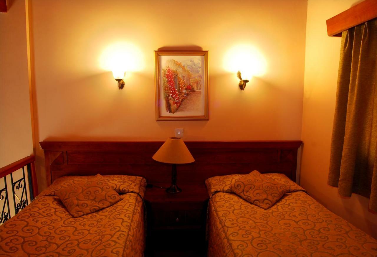 קיירניה Bellapais Monastery Hotel מראה חיצוני תמונה